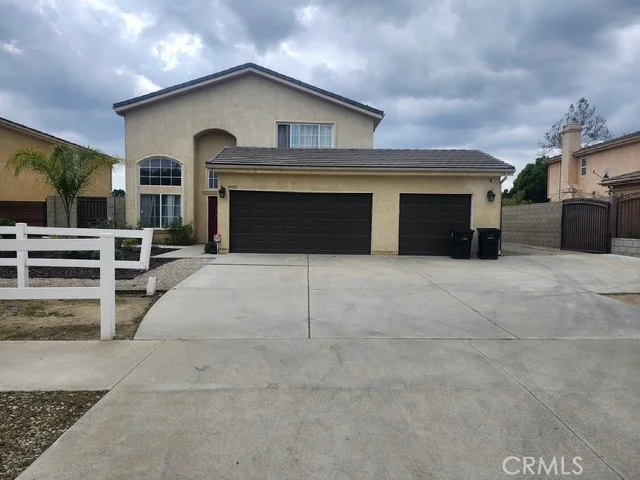10085 Bromont Avenue, Sun Valley, CA 91352