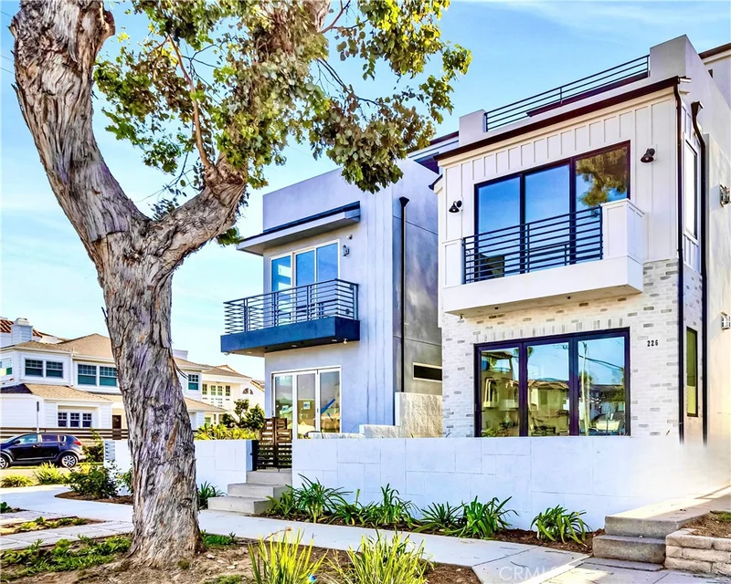 226 13th Street, Huntington Beach, CA 92648