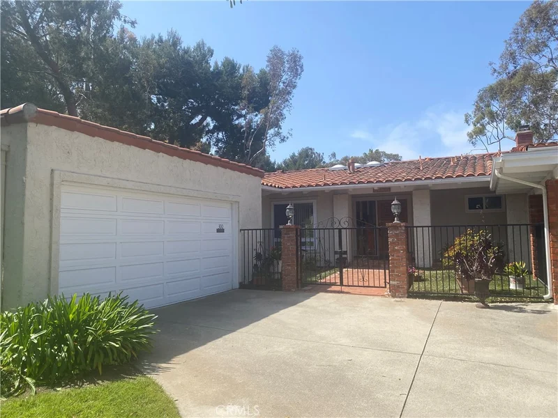 300 Vista Madera, Newport Beach, CA 92660