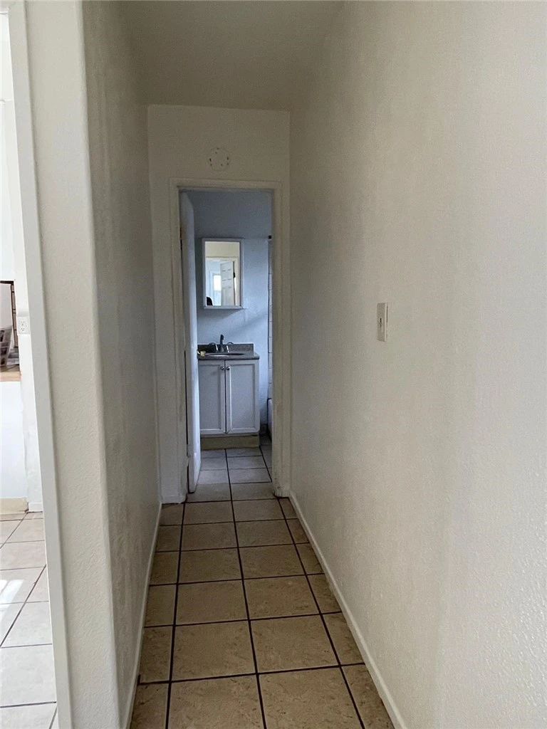 Interior 3