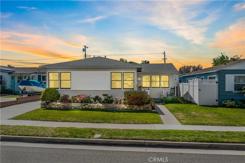 5536 W 139th Street, Hawthorne, CA 90250