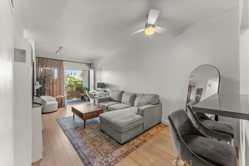 1145 Roswell Avenue 8A, Long Beach, CA 90804