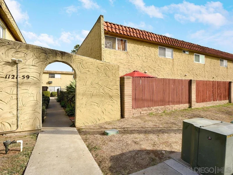 1157 Emerald Ave, El Cajon, CA 92020