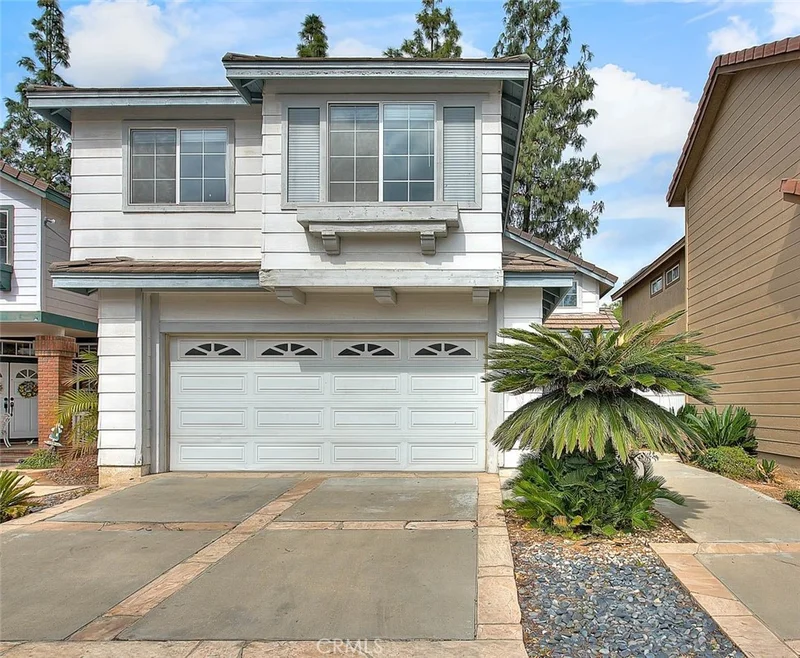 864 Bramble Lane, Corona, CA 92878