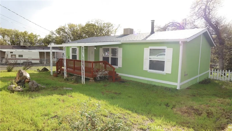 4275 Oak Avenue, Clearlake, CA 95422