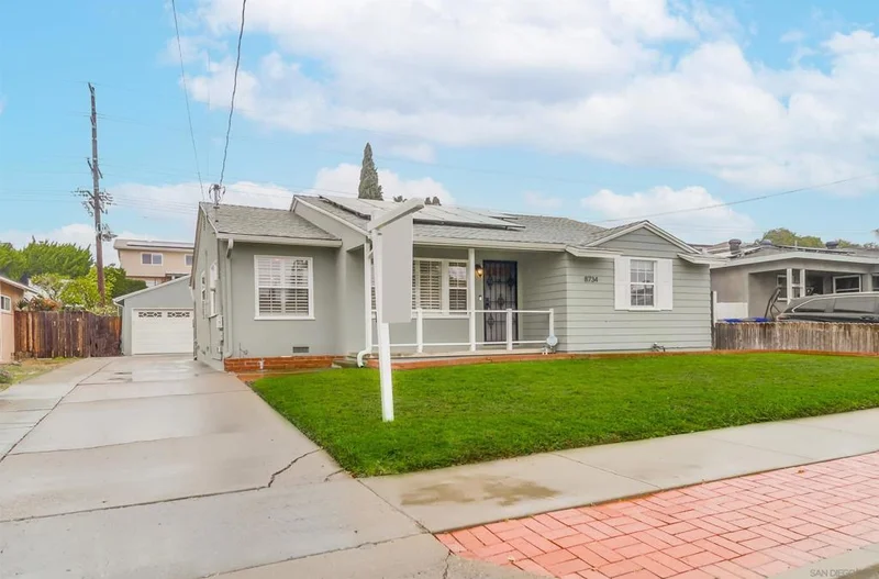 8734 Dallas St, La Mesa, CA 91942