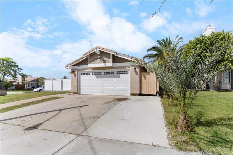 7782 Oleander Avenue, Fontana, CA 92336