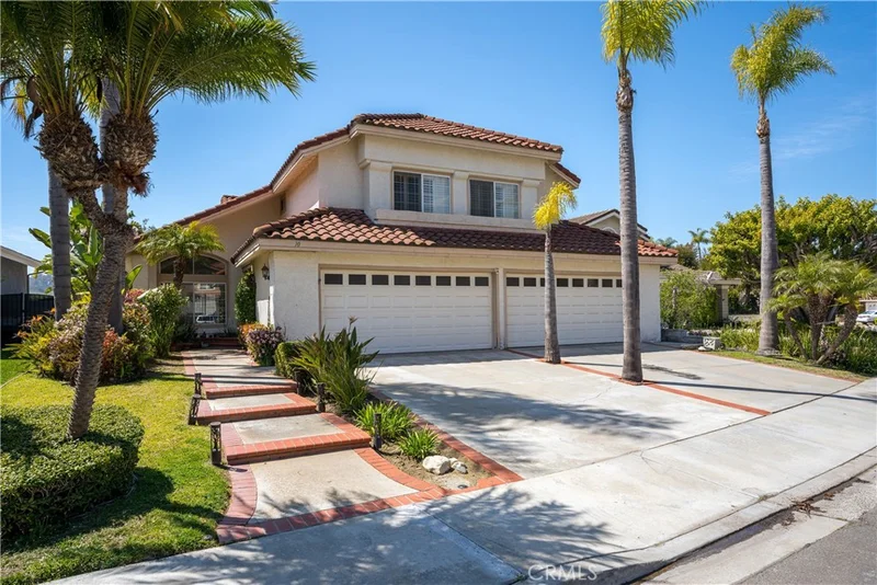 10 Landing, Laguna Niguel, CA 92677