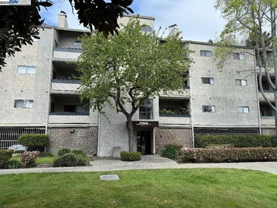 25850 Kay Ave photo 2