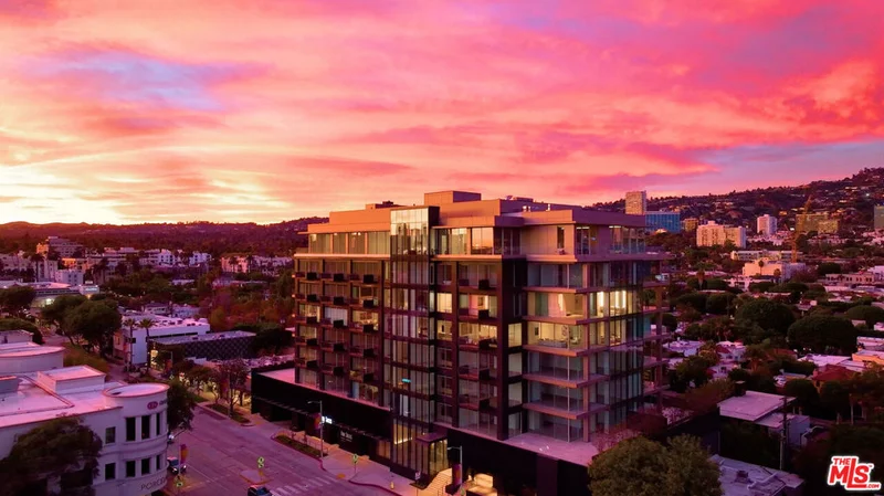 8899 Beverly Boulevard 8B, West Hollywood, CA 90048