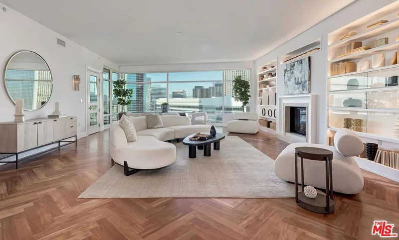 1 W Century Drive 17C, Los Angeles, CA 90067