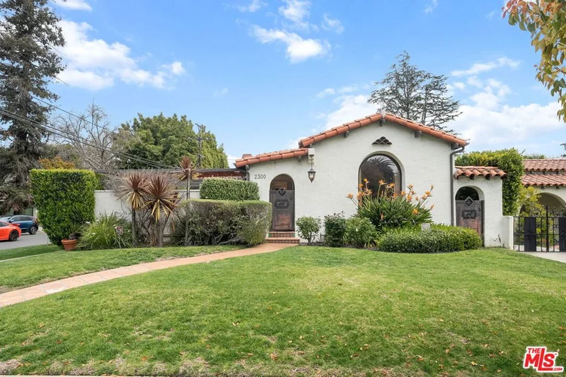 2300 Manning Avenue, Los Angeles, CA 90064
