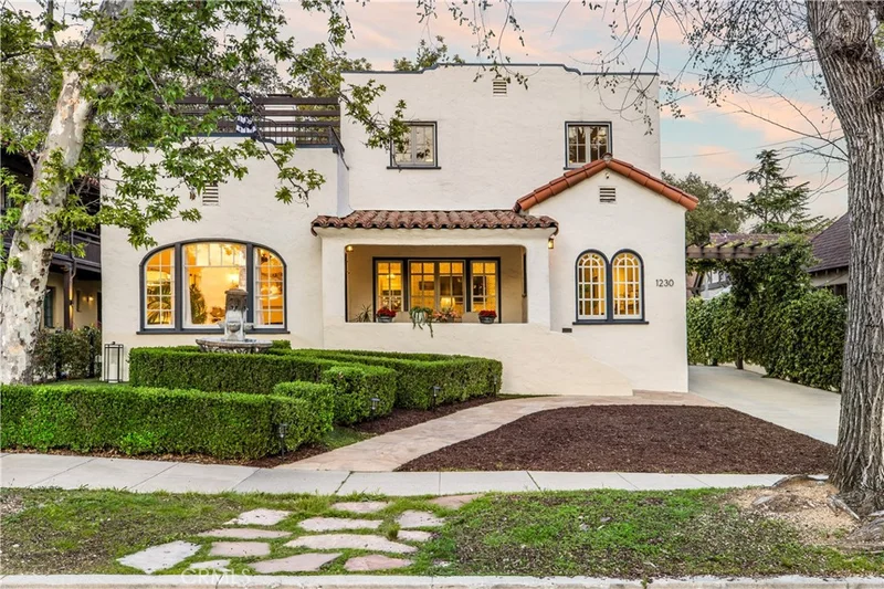 1230 Harvard Avenue, Claremont, CA 91711