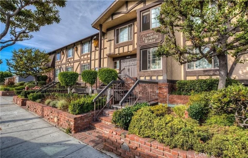 4633 Marine Avenue 201, Lawndale, CA 90260