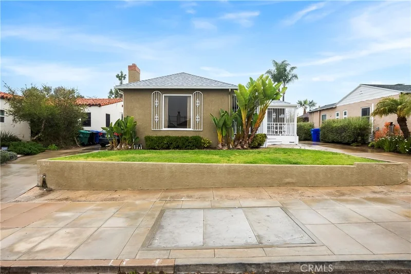 4568 Monroe Avenue, San Diego, CA 92115