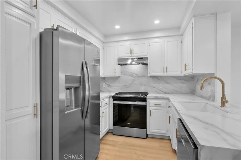 8601 Falmouth Avenue 418, Playa Del Rey, CA 90293