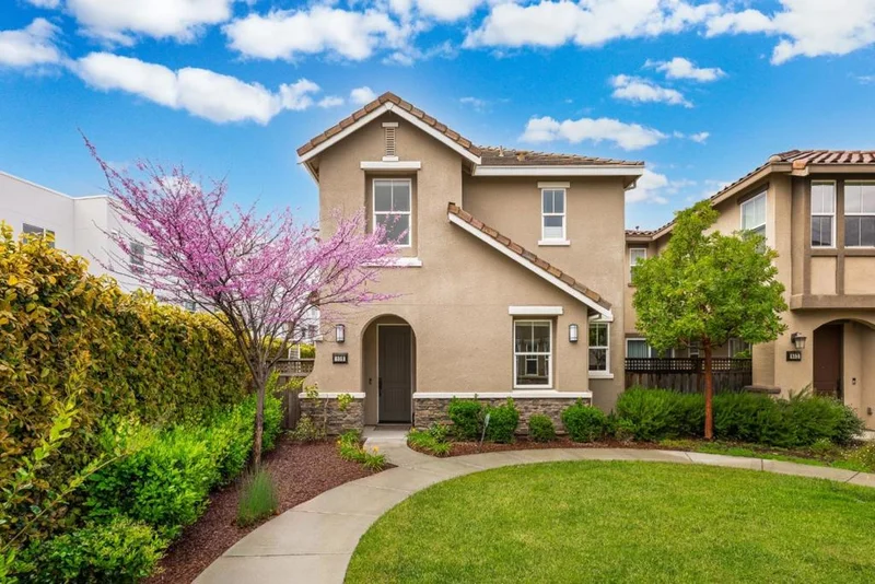 850 Maple Place, East Palo Alto, CA 94303