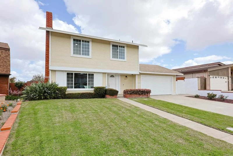8761 Robles Drive, San Diego, CA 92119