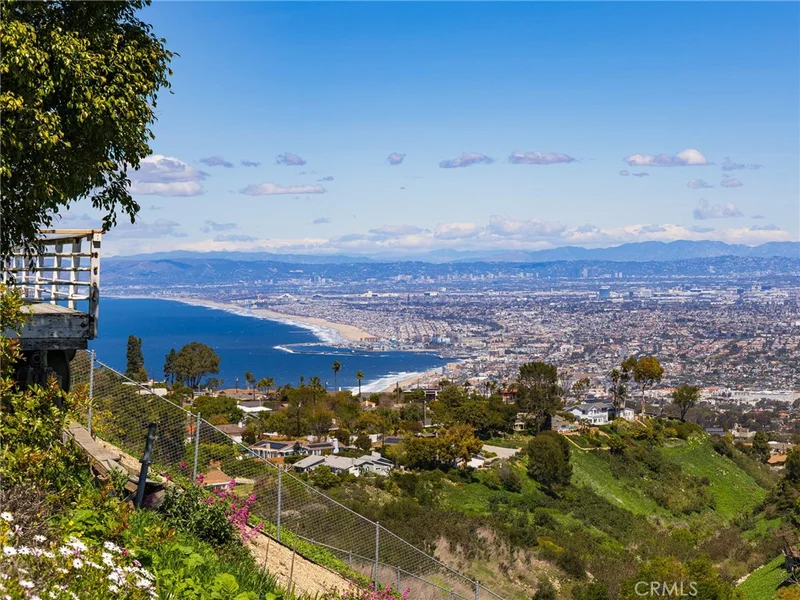 27012 Freeport Road, Rancho Palos Verdes, CA 90275
