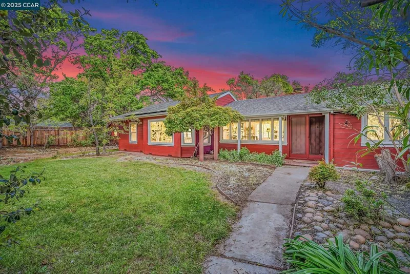 2960 Bonnie Ln, Pleasant Hill, CA 94523