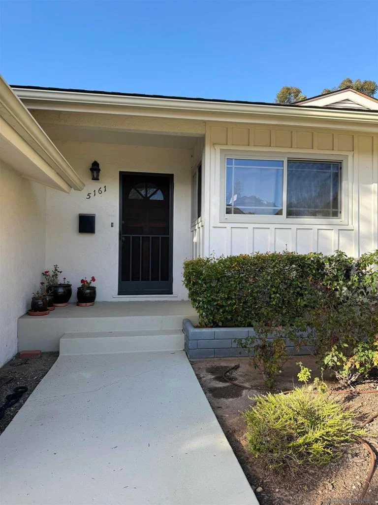 5161 Dorman, San Diego, CA 92115