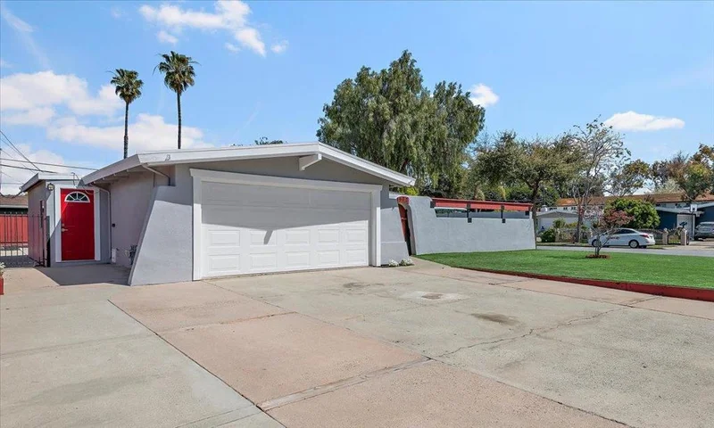 902 Blazingwood Drive, Sunnyvale, CA 94089