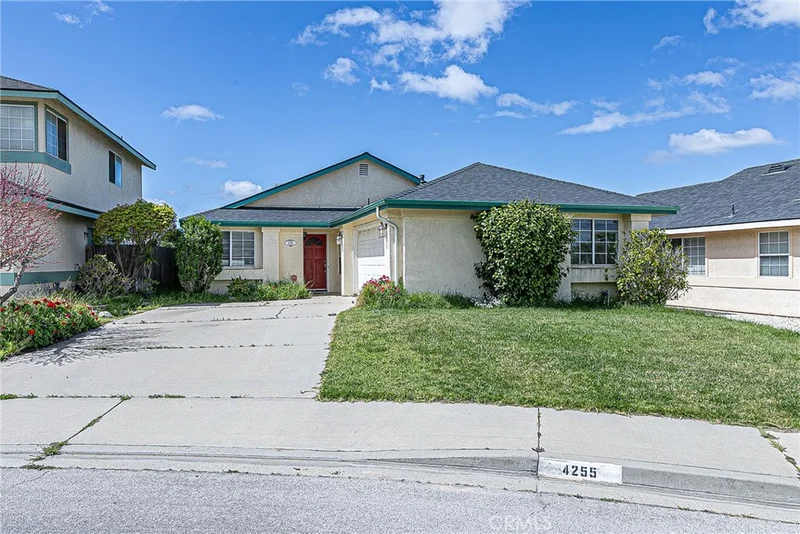 4255 Shadowcrest Drive, Santa Maria, CA 93455