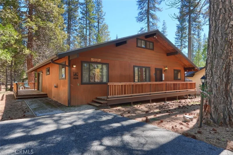 2646 W Bruce Road, Wawona, CA 95389