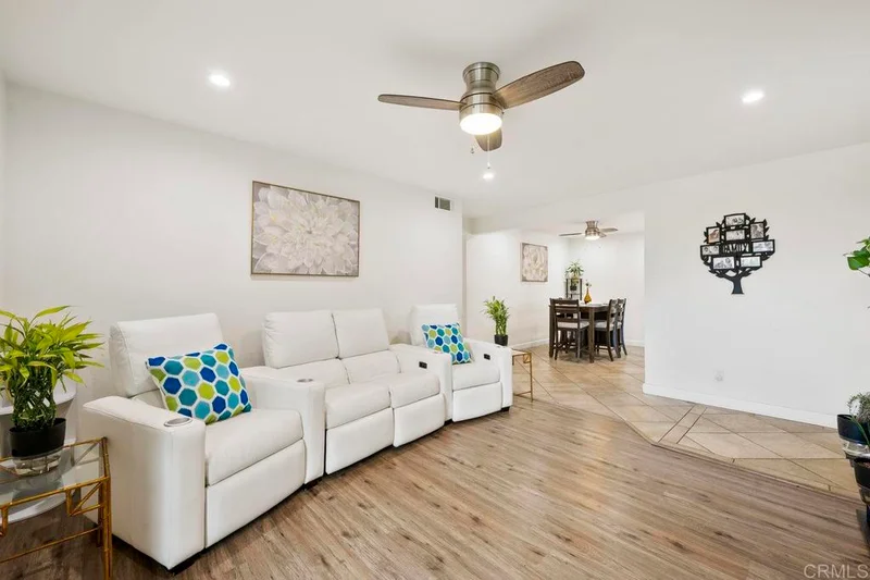 2550 White Oak Place 1, Escondido, CA 92027