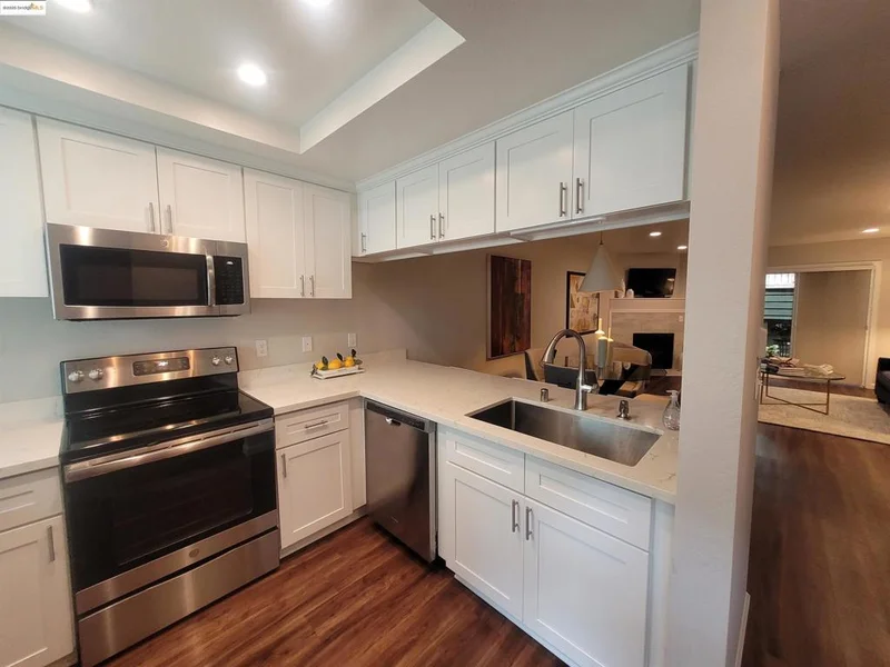 455 Eastgate Ln, Martinez, CA 94553