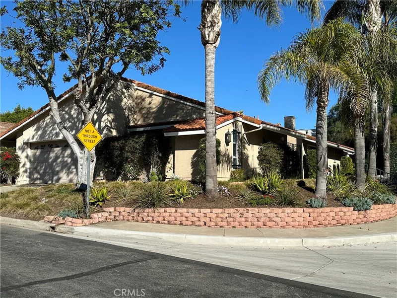 5219 Moya, Laguna Woods, CA 92637
