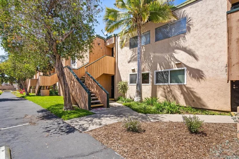 8765 Lake Murray Blvd 4, San Diego, CA 92119