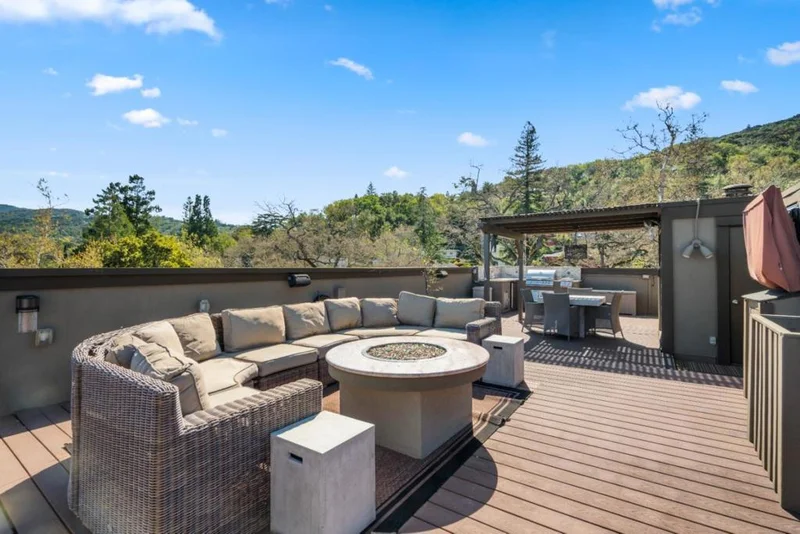 1 Bayview Avenue 10, Los Gatos, CA 95030
