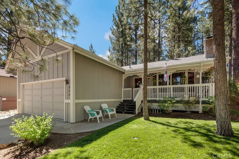 900 Mountain Lane, Big Bear City, CA 92314
