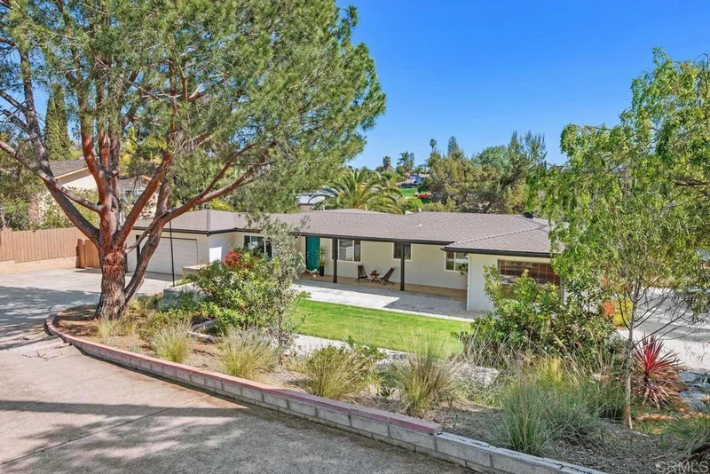 1027 Alta Vista Drive, Vista, CA 92084