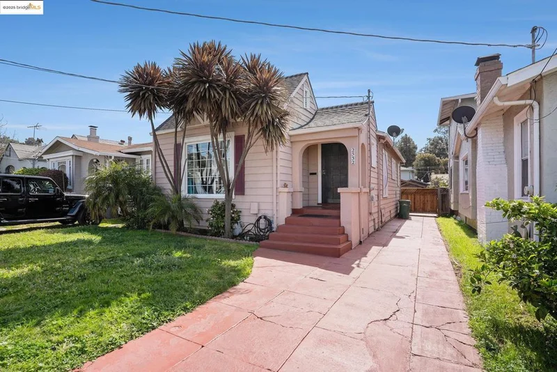 2532 83rd Ave, Oakland, CA 94605
