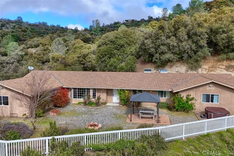 42107 Empty Creek Road, Oakhurst, CA 93644