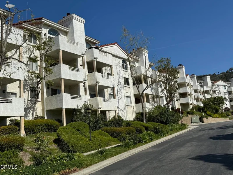 2713 Antonio Drive 105, Camarillo, CA 93010