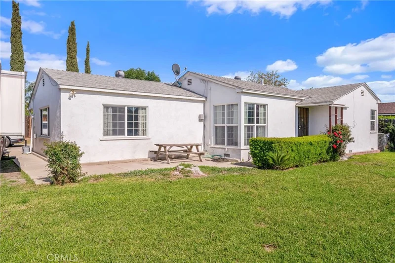 5075 Tyler Street, Riverside, CA 92503