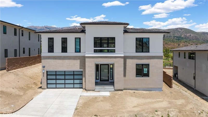 11908 N Churchill Way, Porter Ranch, CA 91326