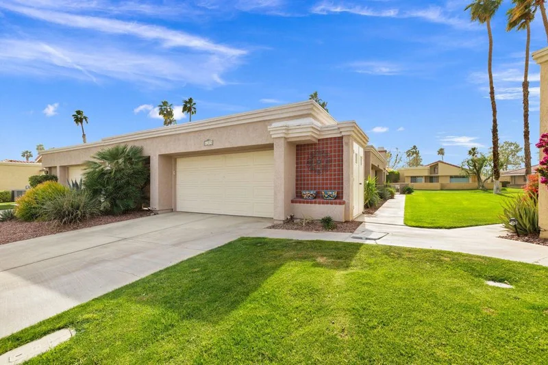 41575 Navarre Court, Palm Desert, CA 92260