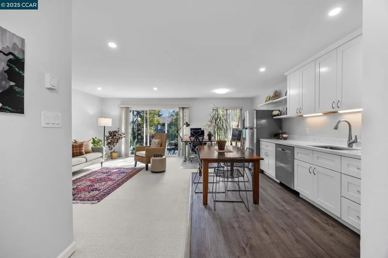 1036 Oak Grove Rd 24, Concord, CA 94518