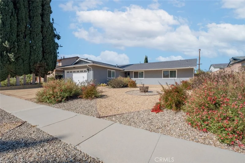2287 Trinway Avenue, Simi Valley, CA 93065