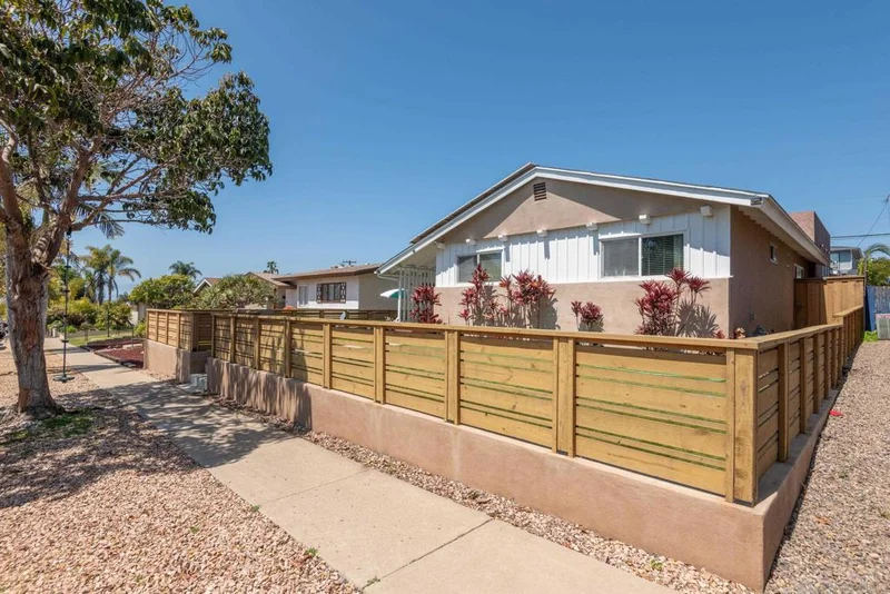 1164 Opal St, San Diego, CA 92109