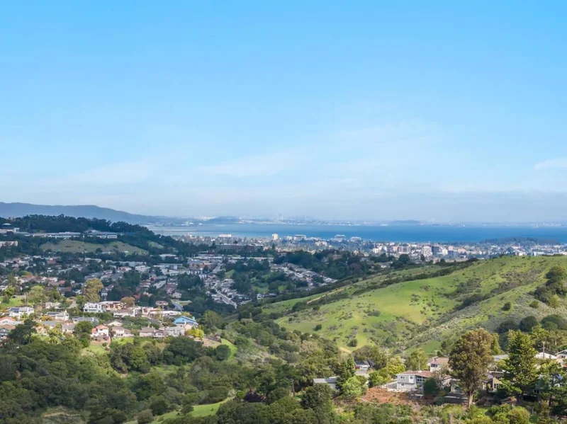 2741 Belmont Canyon Road, Belmont, CA 94002