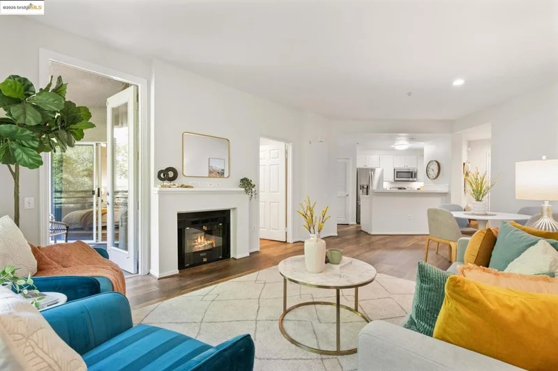 260 Caldecott Ln 213, Oakland, CA 94618