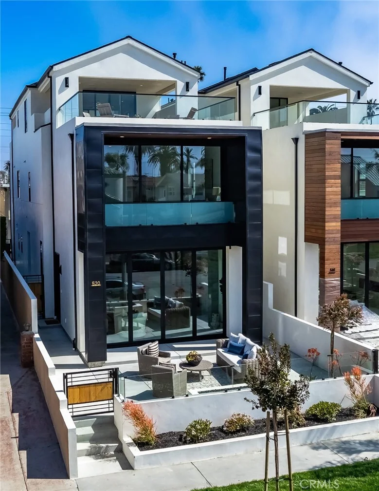 520 8th Street, Huntington Beach, CA 92648
