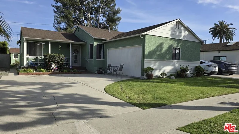 11454 Patom Drive, Culver City, CA 90230