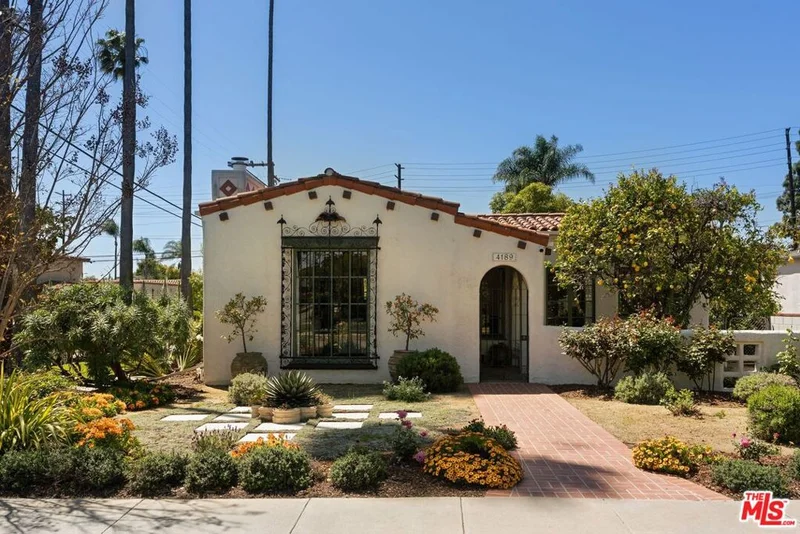 4189 Baldwin Avenue, Culver City, CA 90232