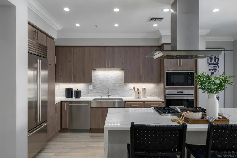 3025 Byron Street 204, San Diego, CA 92106